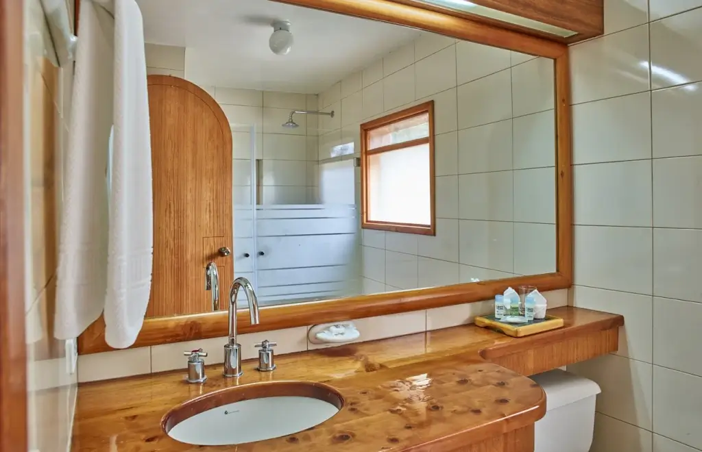 Cabaña matrimonial vista a jardines - Imagen 5